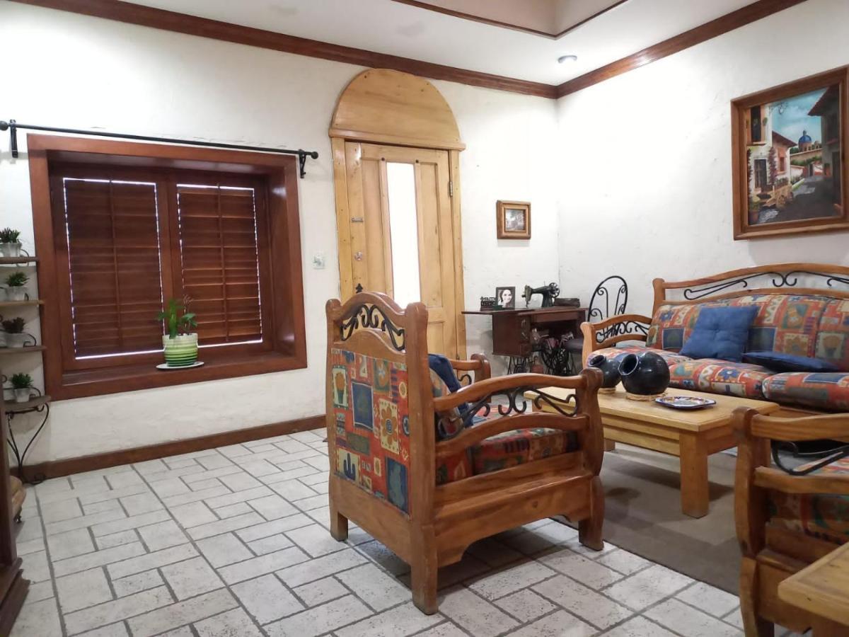 Home Stay Maria อิดาลโก เดล ปาร์ราล ภายนอก รูปภาพ