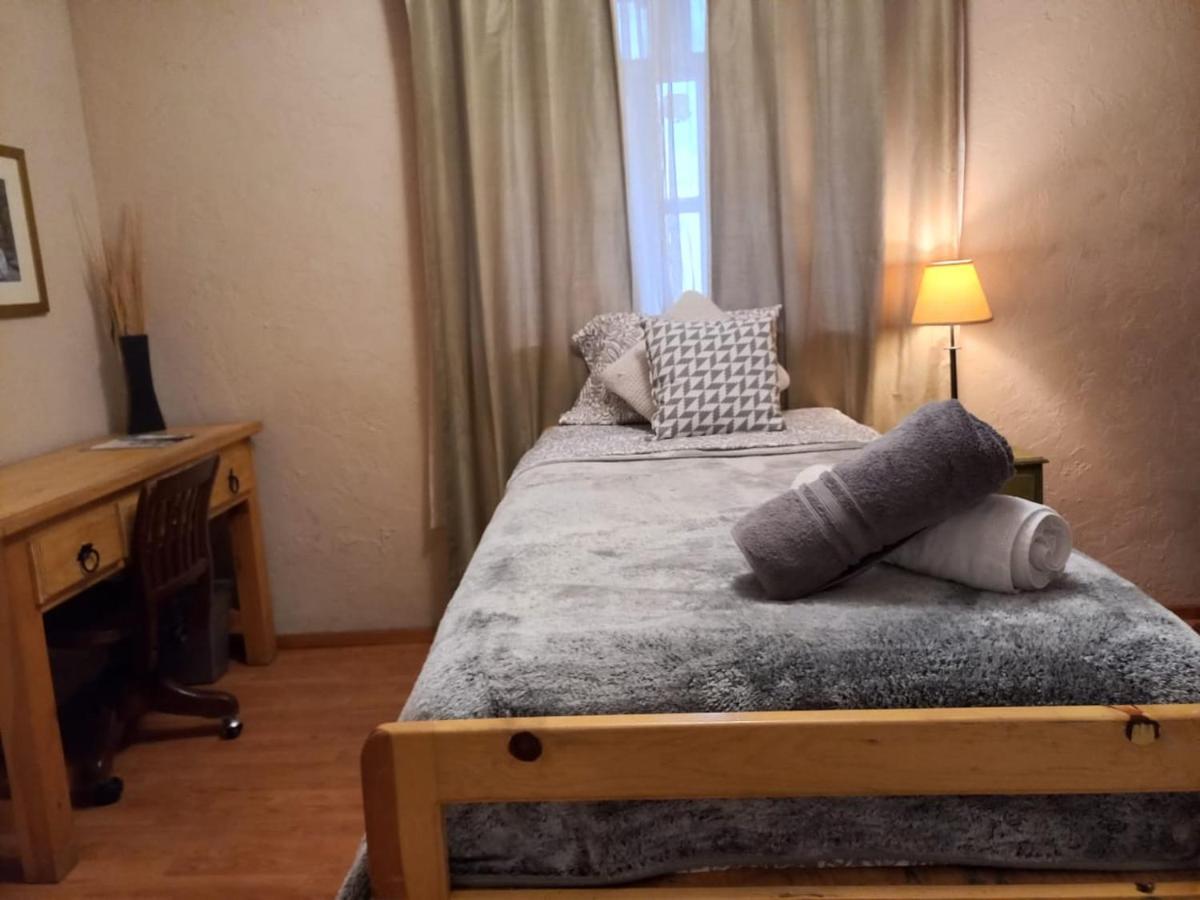 Home Stay Maria อิดาลโก เดล ปาร์ราล ภายนอก รูปภาพ
