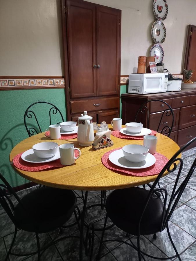 Home Stay Maria อิดาลโก เดล ปาร์ราล ภายนอก รูปภาพ